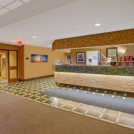 Days Inn By Wyndham Niagara Falls Lundys Lane エクステリア 写真