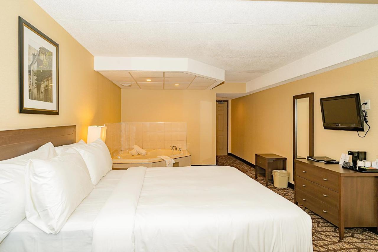 Days Inn By Wyndham Niagara Falls Lundys Lane エクステリア 写真