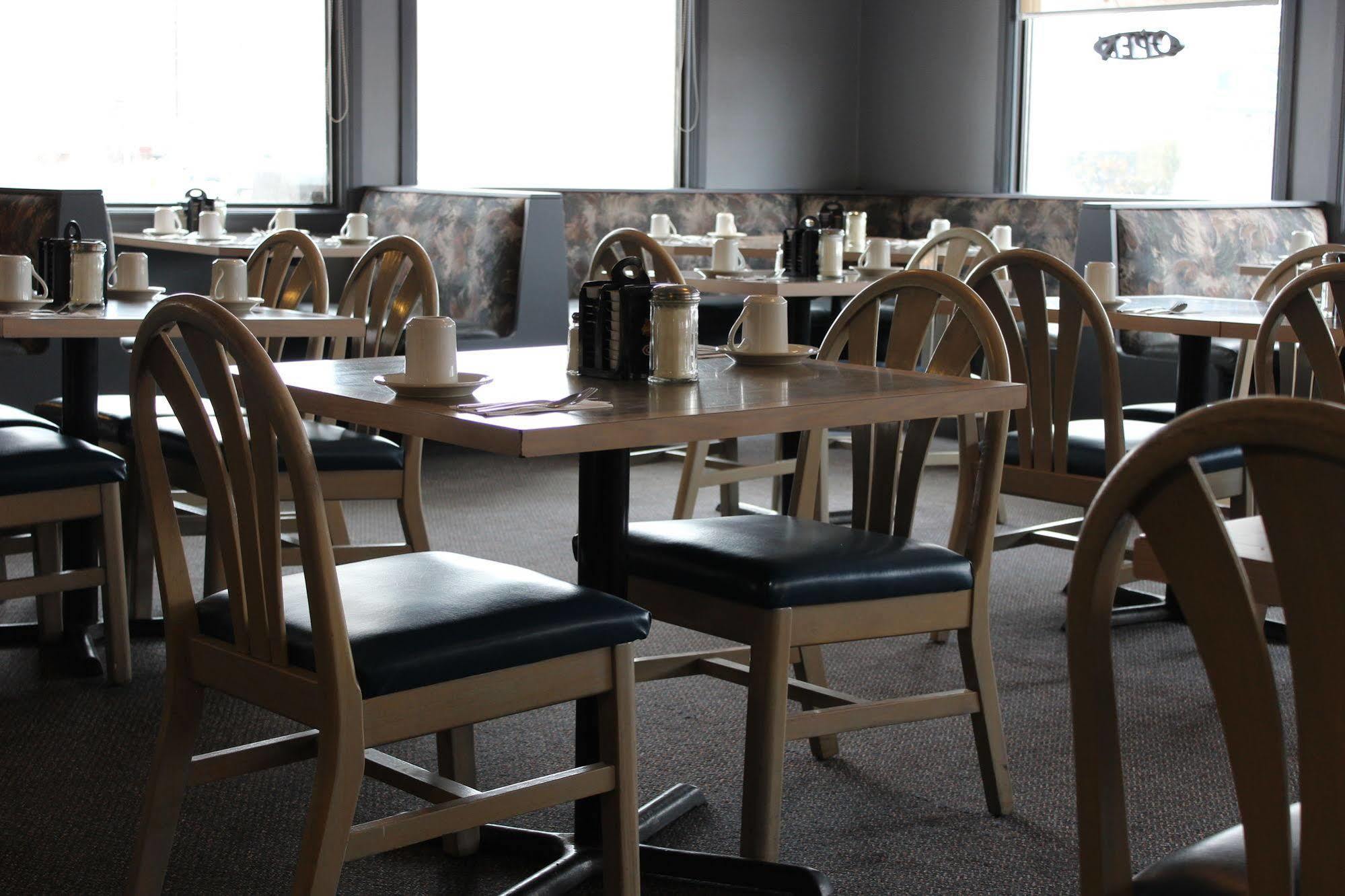 Days Inn By Wyndham Niagara Falls Lundys Lane エクステリア 写真
