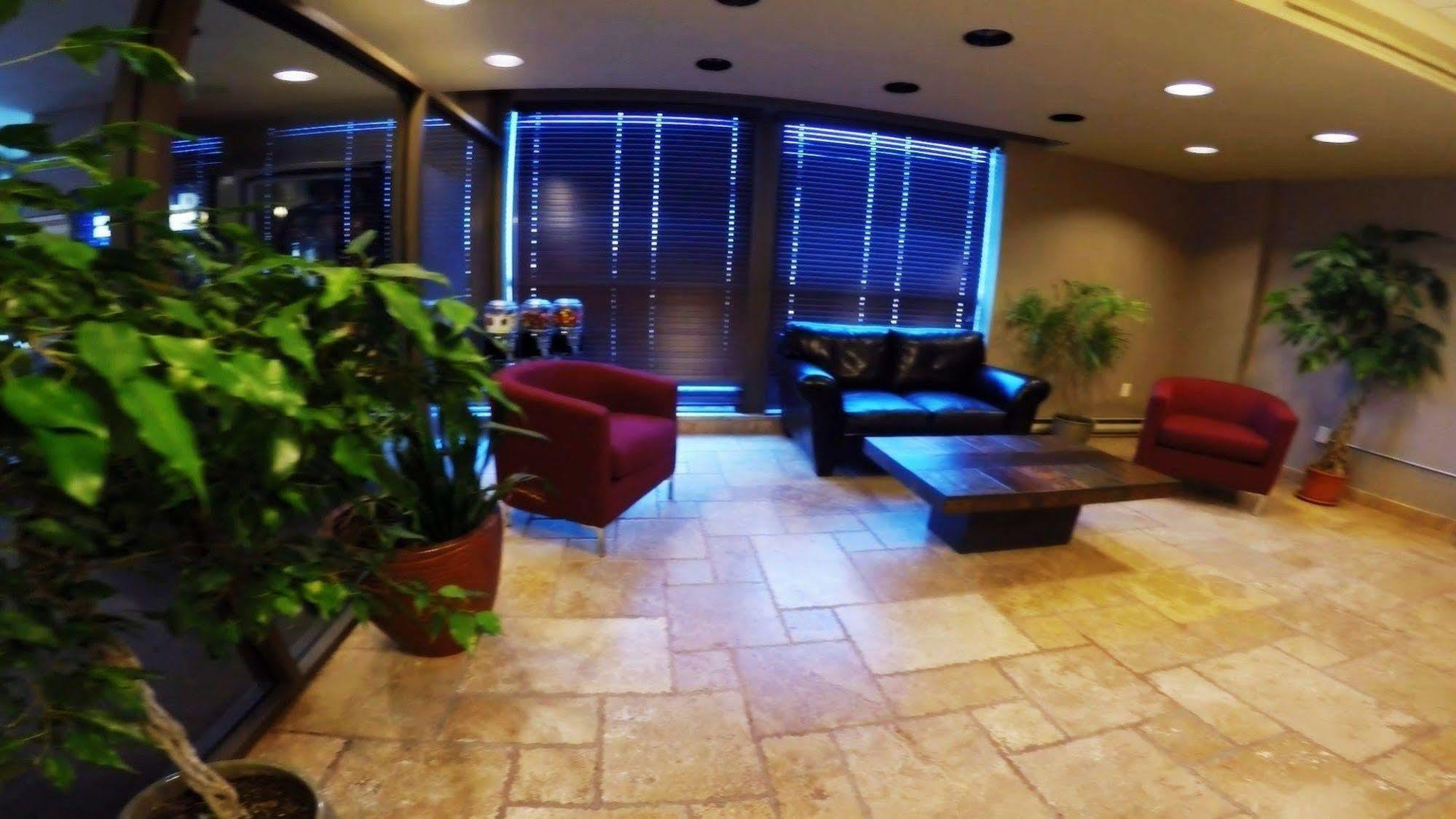 Days Inn By Wyndham Niagara Falls Lundys Lane エクステリア 写真