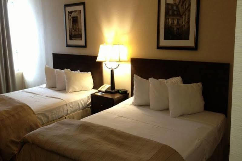 Days Inn By Wyndham Niagara Falls Lundys Lane エクステリア 写真