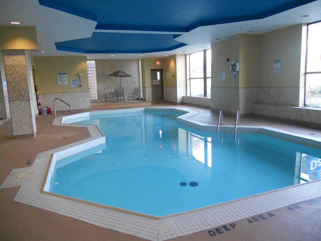 Days Inn By Wyndham Niagara Falls Lundys Lane エクステリア 写真